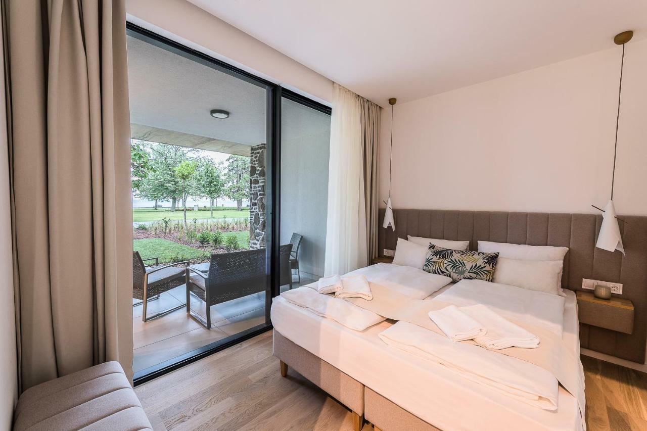 Oliver Lux Tihany Exterior photo