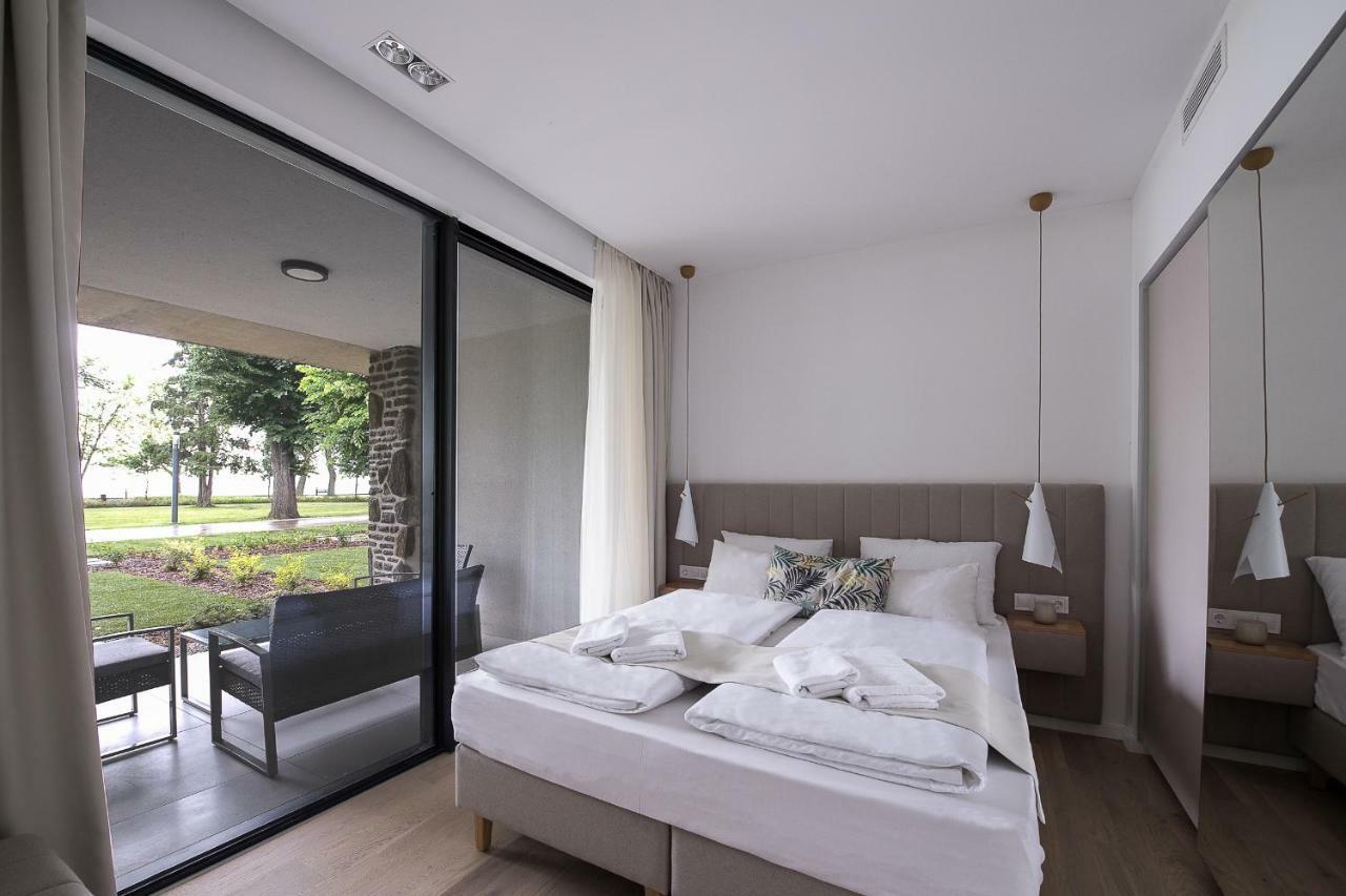 Oliver Lux Tihany Exterior photo